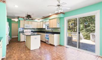 7 Willowtree Ct, Barnegat, NJ 08005