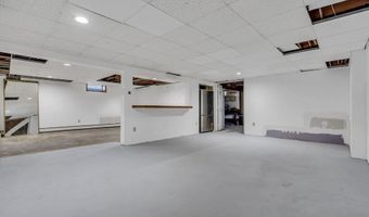 65 Shell St, Beachwood, NJ 08722