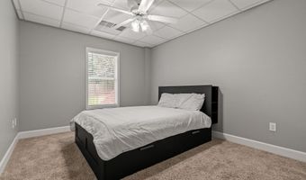 100 LANE PARK Dr, Alabaster, AL 35114