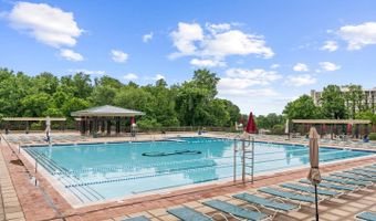 5225 POOKS HILL Rd 1717N, Bethesda, MD 20814