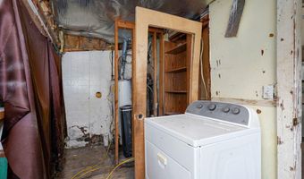 427 Morgan Ave, Aurora, MO 65605