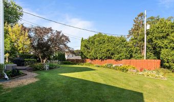 2601 BEECHWOOD Ct, Appleton, WI 54911