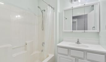 701 Beachwood Blvd, Beachwood, NJ 08722