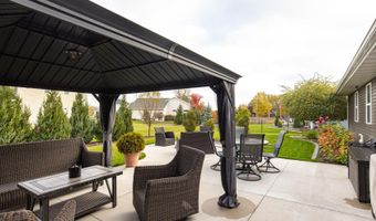 W5724 JOCHMANN Drive, Appleton, WI 54915