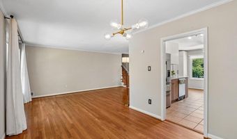 3831 N VERNON St N, Arlington, VA 22207