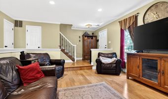 45 Winchester Ct, Aberdeen, NJ 07747