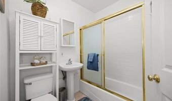 2306 W Alhambra Rd, Alhambra, CA 91801