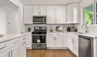 1329 N Wilke Rd, Arlington Heights, IL 60004