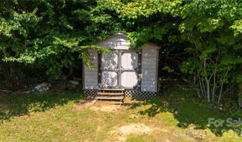 498 Broad Branch Rd, Bakersville, NC 28705