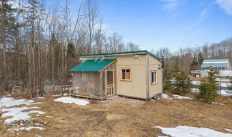 3 New England Rd, Abbot, ME 04406
