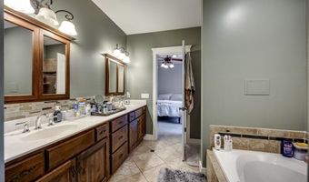 895 Woodlawn Rd UNIT 3, Bardstown, KY 40004