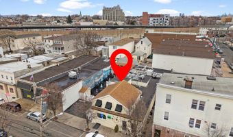 31 COTTAGE St, Bayonne, NJ 07002