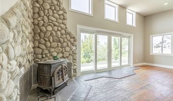 33110 Hillside Dr, Acton, CA 93550