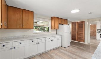 405 OAKHURST St, Altamonte Springs, FL 32701