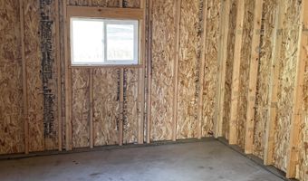 960 Bennington Dr, Box Elder, SD 57719