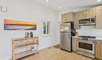 208 Valencia Ave, Aptos, CA 95003
