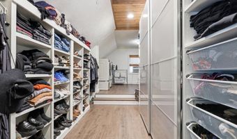 1954 Lakeview Dr, Avon, IN 46123