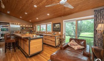 364 E 1600 Rd, Baldwin City, KS 66006