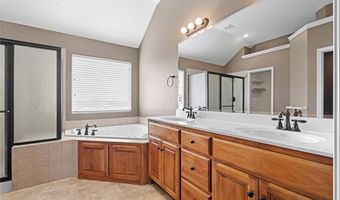 14219 Amanda Ln, Basehor, KS 66007