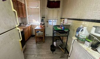 8 N ELLAMONT St, Baltimore, MD 21229