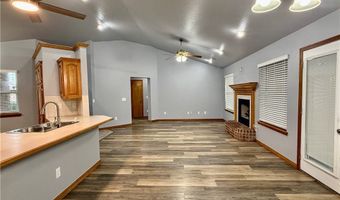 510 College Pl, Bentonville, AR 72712