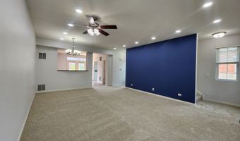 208 W HYDE St, Arlington Heights, IL 60005