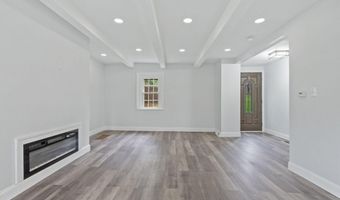 305 McCormack Rd, Albany, NY 12208