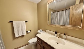 12925 Prairiewood Dr, Aberdeen, SD 57401