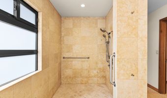 1030 KUKUAU St, Hilo, HI 96720