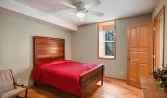 1342 Stagecoach Trl S, Afton, MN 55001