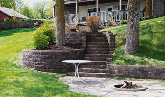 11621 Maple Springs Dr SE, Alexandria, MN 56308