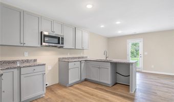 97 Coachman Ln, Autryville, NC 28318