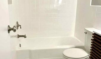 4977 BATTERY Ln 1-311, Bethesda, MD 20814