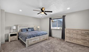 1027 Pinewood Ave, Chubbuck, ID 83202