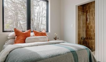 11 Franklin Ln, Accord, NY 12404