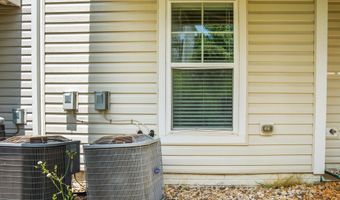 42243 CANARY GRASS Sq, Aldie, VA 20105
