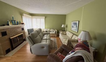 627 1st St, Nashwauk, MN 55769