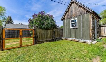 205 N C St, Albion, WA 99125
