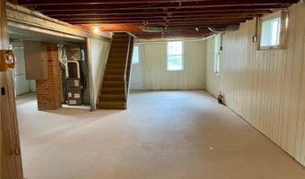 1004 S 2nd St, Alma, WI 54610