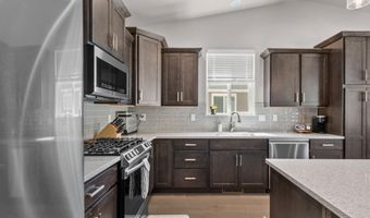 5008 CARLA Dr, Cheyenne, WY 82009