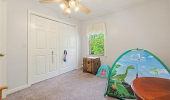 50 Brookdale Ave, Cranston, RI 02921