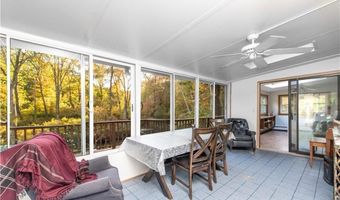 584 Division Rd, East Greenwich, RI 02818