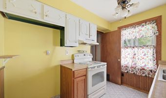 11717 E Edgewater Rd, Albany, IN 47320