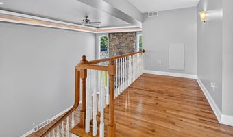 5 Normandy Sq, Guilderland, NY 12009
