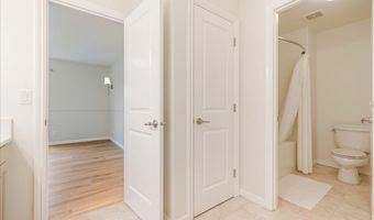 20870 YOSEMITE St NE, Aurora, OR 97002