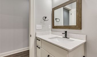 27 Brierfield Ln, Bella Vista, AR 72714