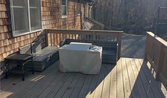 155 Beechwood Trl, Exeter, RI 02822