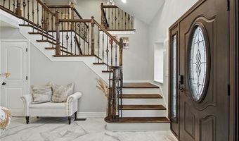 48821 Tremont Dr, Macomb, MI 48044