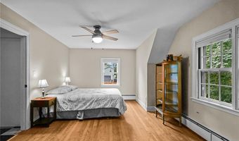 44 River St, Cranston, RI 02905