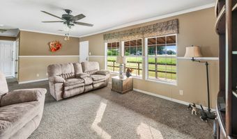 82 Harris Rd, Baxley, GA 31513